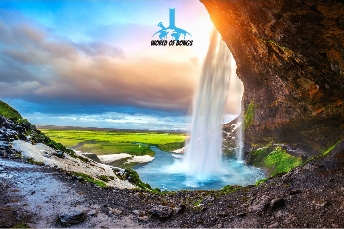 Water in a World of Bongs