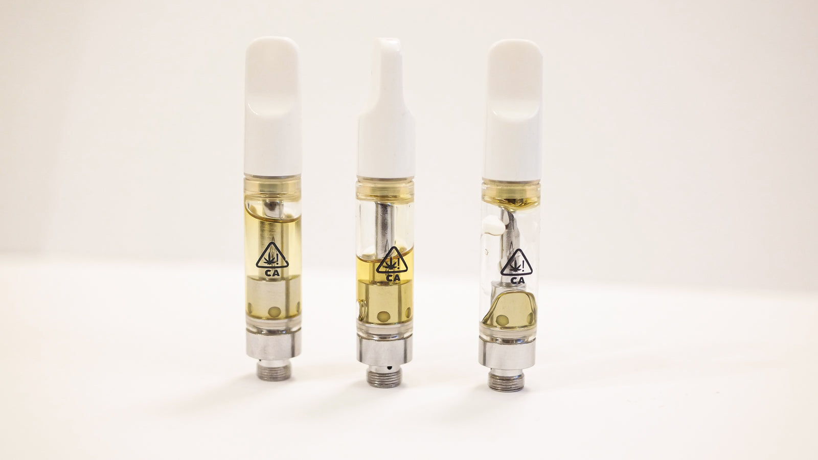 No Oil Left Behind: 7 Effective Ways to Empty Your Vape Cartridge - World of Bongs No Oil Left Behind: 7 Effective Ways to Empty Your Vape Cartridge - World of Bongs