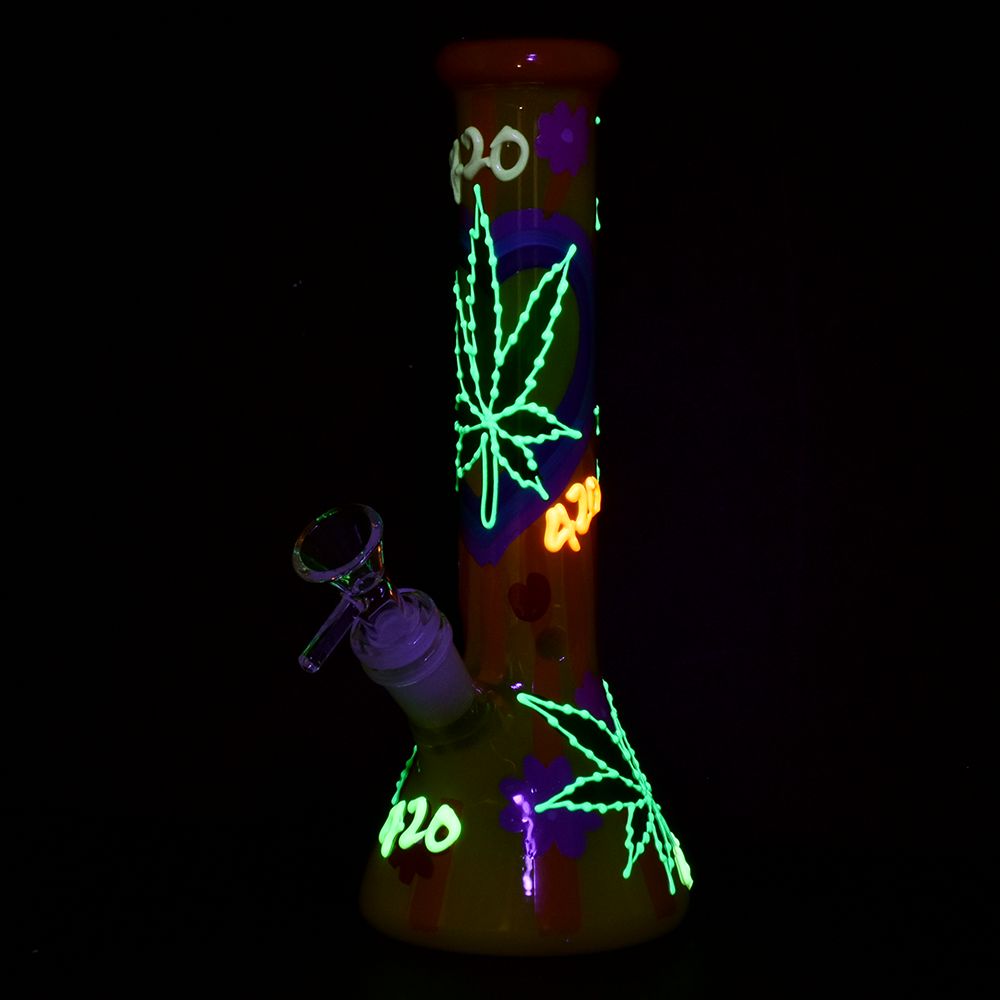 420 Hemp Leaf Glow In The Dark Beaker Glass Bong