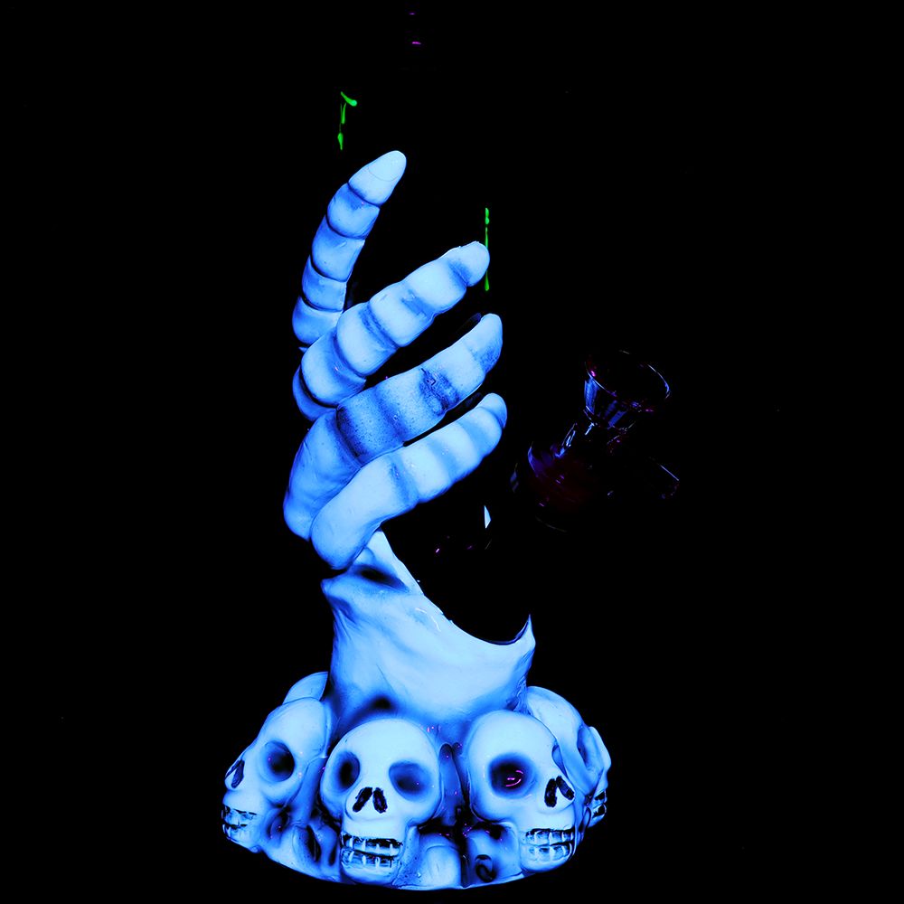 Skully Grip with Bats Straight Tube Glass Bong